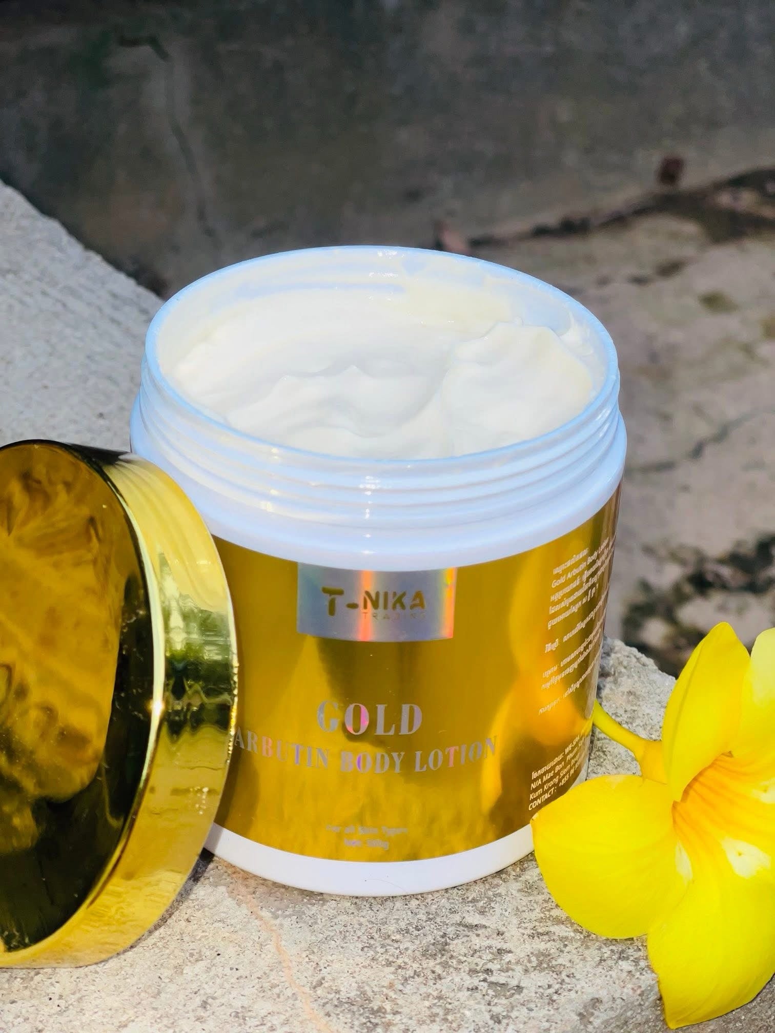 Gold Arbutin Body Lotion (Large) 500g