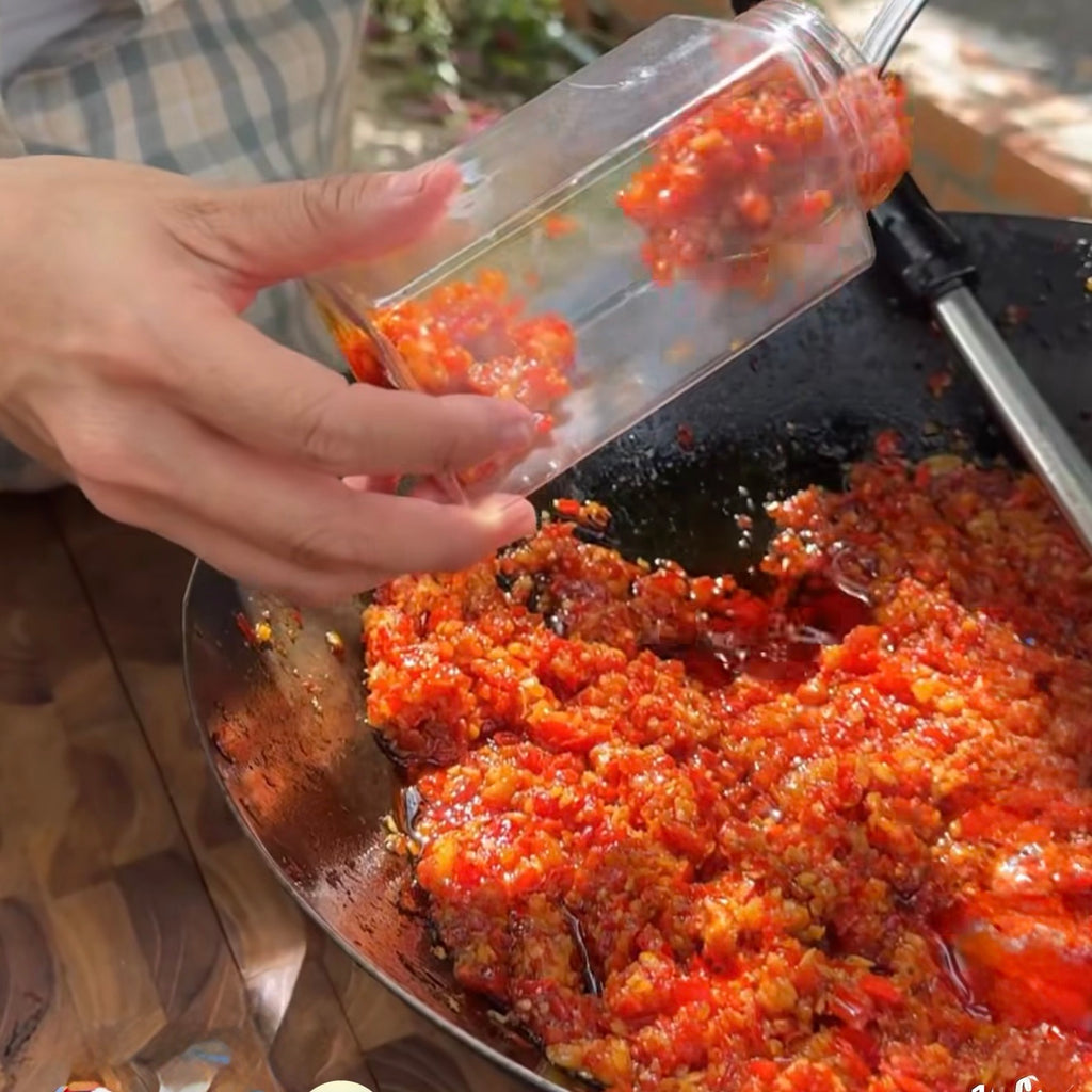 Khun Chili Shrimp Paste ម្ទេសឆាបង្គា (300g)